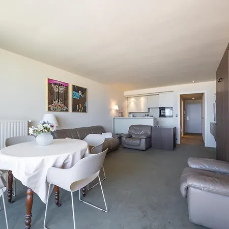 Lecomte - The Shoreline Pearl 186 * Ostende