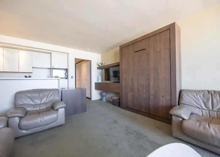 Lecomte - The Shoreline Pearl 186 公寓